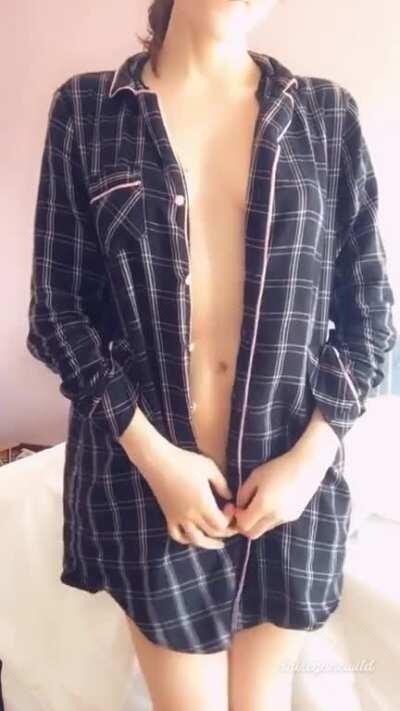 Yeah that shirt doesn’t really fit, who thinks she should change out of it? (Xpost)