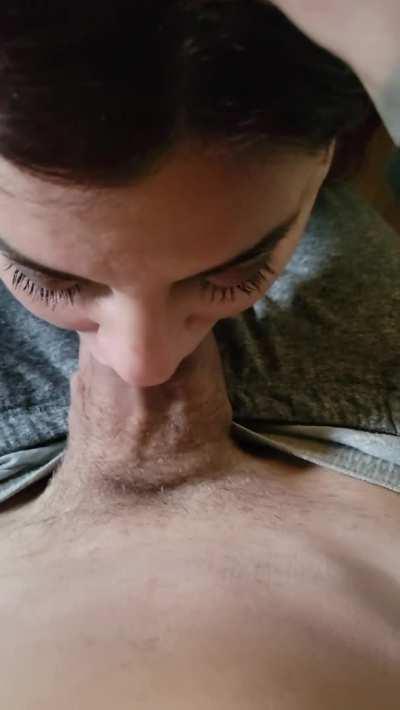 she loves her throat stuffed