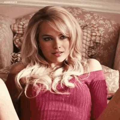 Margot Robbie. this scene always gets me hard