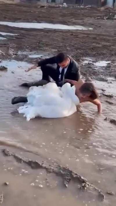 Чё у людей в голове🤦🏻‍♂️