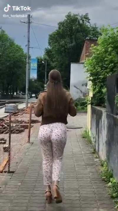 That amazing jigglypuff ass