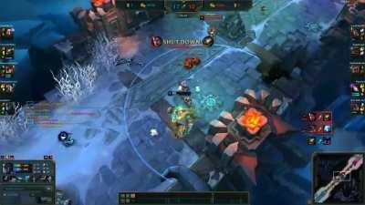 Fun outplay I did in an ARAM.