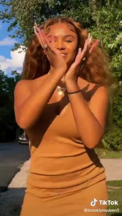 Dem titties 🍒 & booty 🍑😍🥵