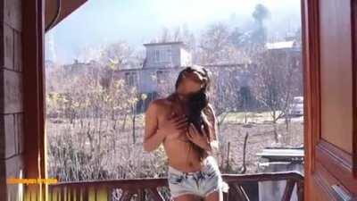 Himalayan Erotica - Poonam Pandey - Full HD (download link in comments)