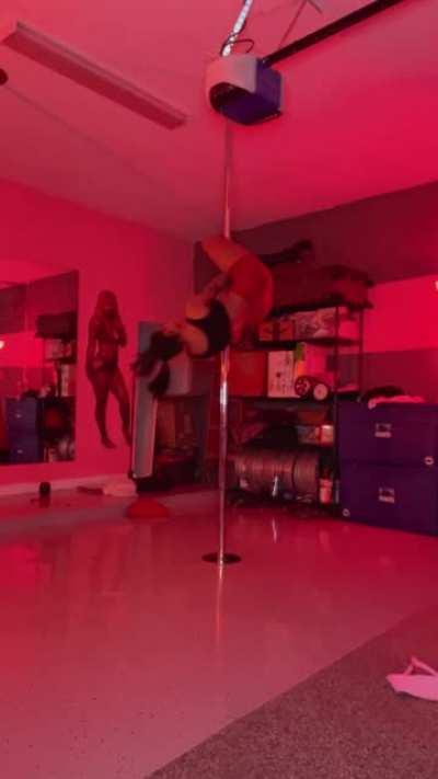 βȑȋțñ£ÿβå£~1632714565~17890573241325248~1