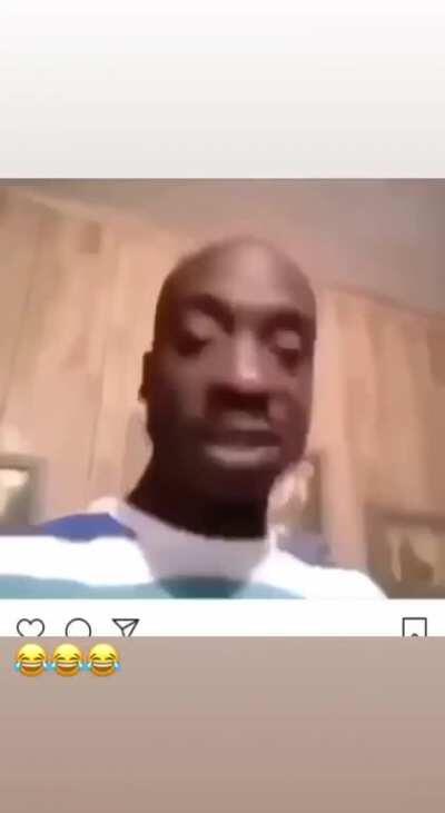 sold this nigga mid in a exotic bag got him tweakin 🤦🏽‍♂️😹