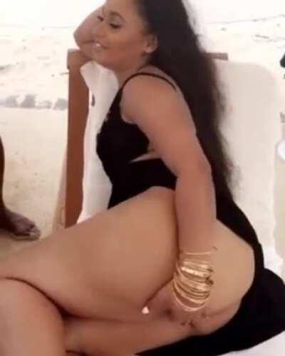 OG baddie, Tahiry...