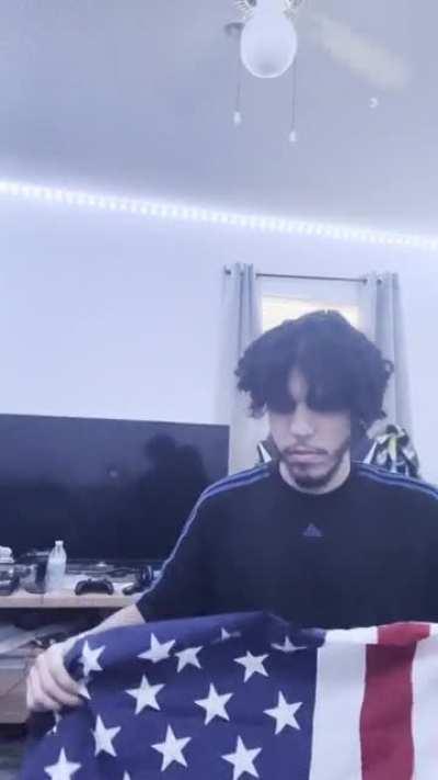 My aunt gave me this US Flag but I didn’t wanna hang it up so I did this instead