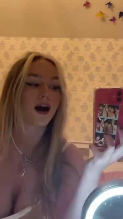 Who doesn’t love big tits on a sexy girl