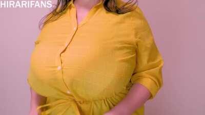 Bursting out of yellow top - Hirari Baknew