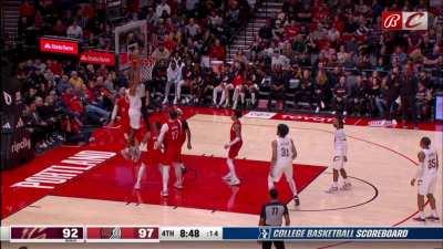 [Highlight] Evan Mobley gets the Slam Dunk Deal! on the offensive rebound