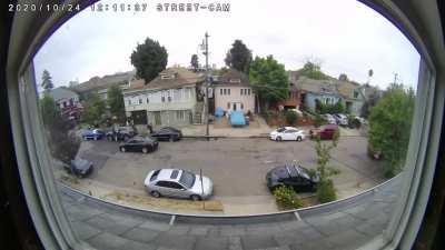 Video footage of a shootout this weekend in Oakland, California that left 3 people injured (2 critically)