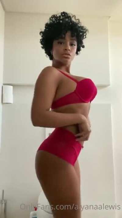 Ppl Saying She Getting Fat I don’t see it 👀.