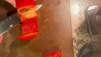 How to cut a pepper with no seeds and no waste