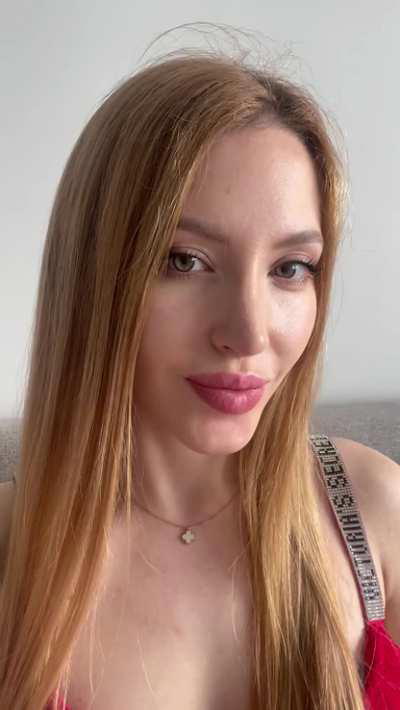 I’m your daughters friend at a sleepover… would you risk it?