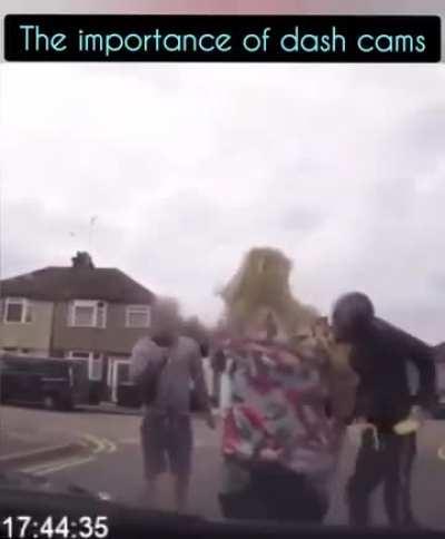 Insurance scammers caught on dash cam.