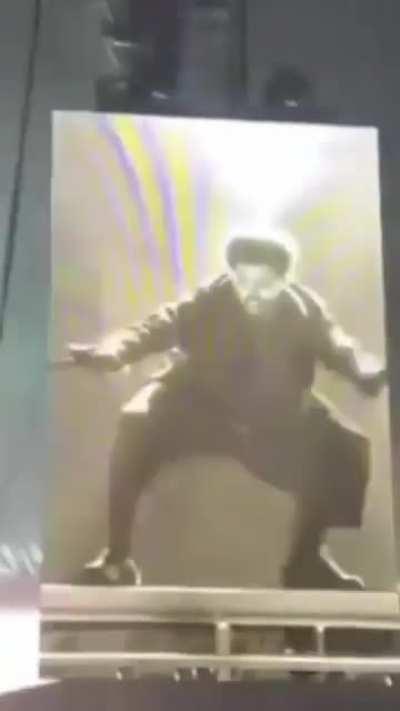 look mom i have learnt few dance moves