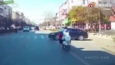 WTF SHE STILL TYPING