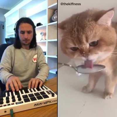 Friday Mood 🍾🎊😎🦍🦾🎶