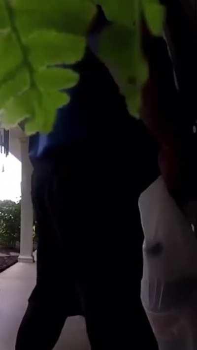 She didn’t expect this Type of scream.