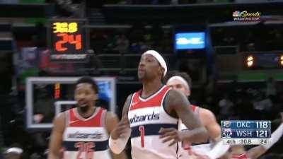 [Highlight] KCP side-steps Dort and banks in the three to put the Wizards up 3 with 30.8 left