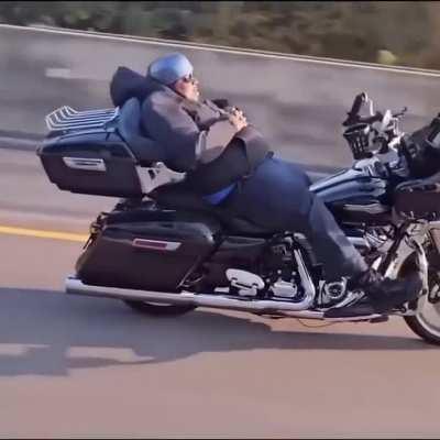 Kinda want a tour pack now! I didn’t even know this was possible!