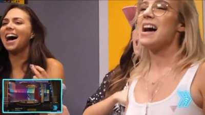 Courtney, Kimmy, Sarah, Damien sing 