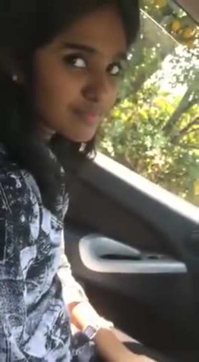 Teen bj in car