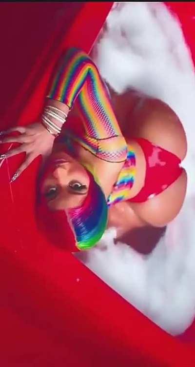 Bigger version for you guys🍑