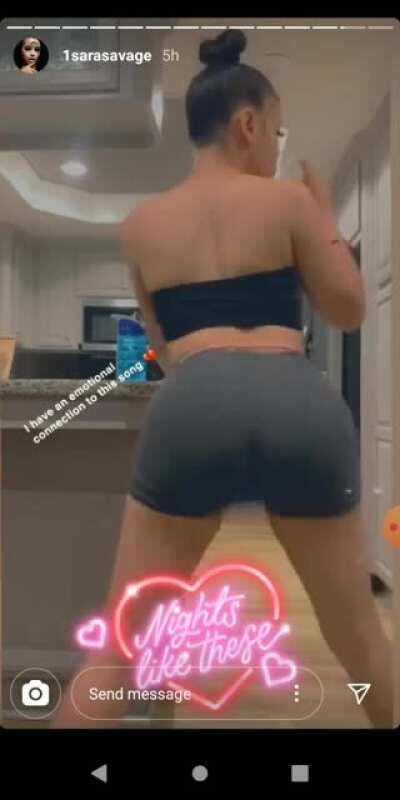 Sara Savage Twerk Vid #7