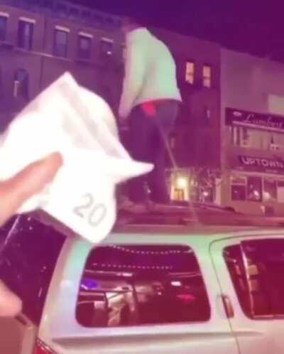 Told unc dumb ahh if he flip of the car he’d get a quick 20🤣🤦🏽‍♂️