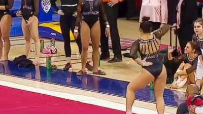 Phoebe Jakubczyk 🇬🇧🤸🏽‍♀️