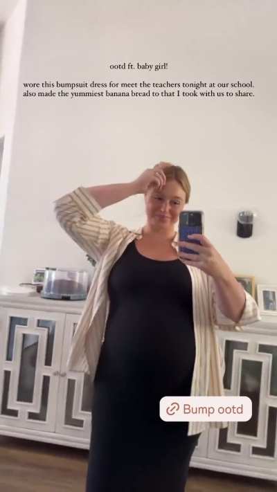 Iskra Lawrence Pregnant dress