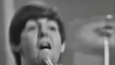 No sabía que los Beatles cantaban este temaiken (made by me)