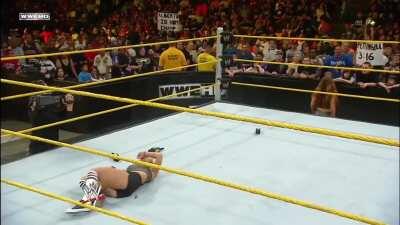 Maxine introduces herself to AJ