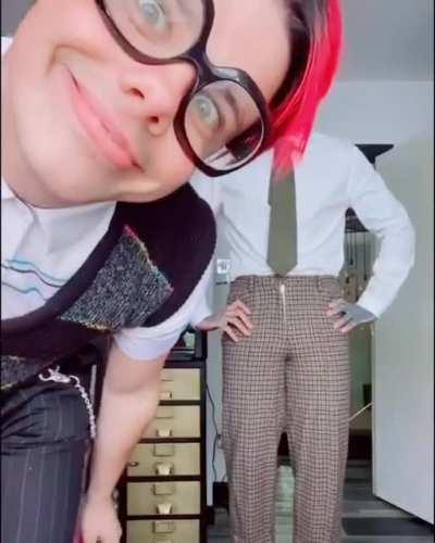 I might get hate for this, but I find Yungblud so cringy. He tries so hard to be weird and edgy.