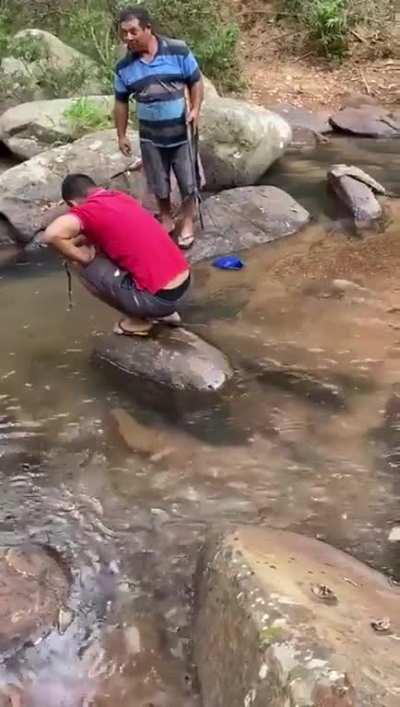 Idiot fishing.