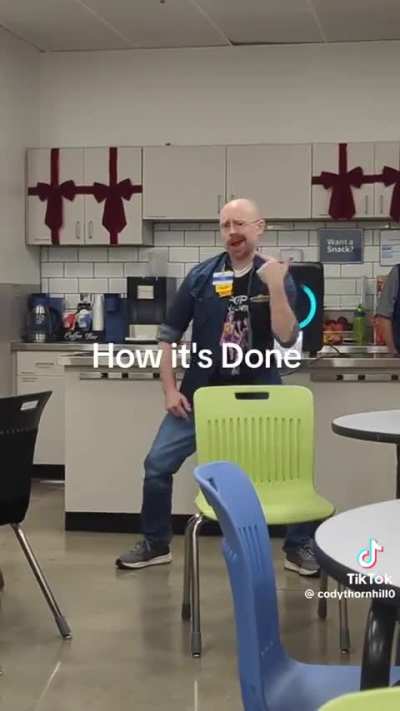 imagine clocking in and having to witness this