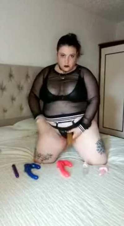 do you want the intergalactic mistress to be in control?