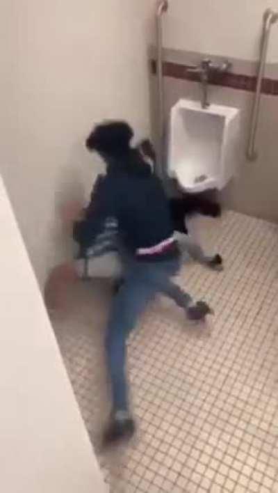 i’m the one in the grey did i do good twins