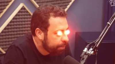 Vamos invadir junto então, porra!