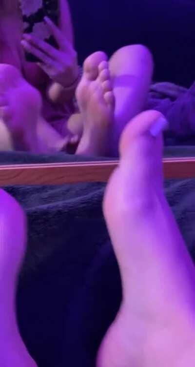 I need a massage before bed, any volunteers? 😚❤️