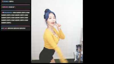 Banana_Allergy_Monkey_4K