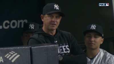 [Highlight] Umpires confirm the call “stands” and the Giants turn 2 to secure the Dub