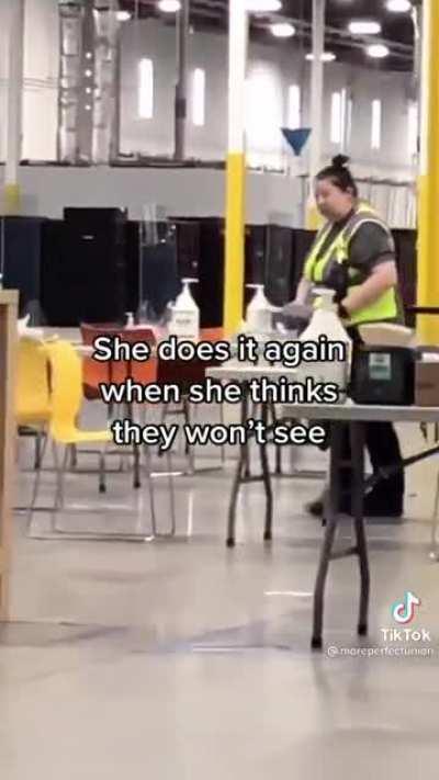 Amazon HR taking down union literature