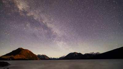 14 Hours of Earths Rotation; feat. The Moon [OC]