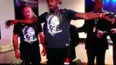 Jon Jones gives no f***s while hitting a security guard with helicopter arms lol 🤣