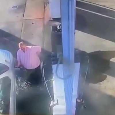 Could have ended so much more worst, at least all she lost was some gas money