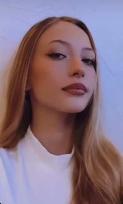 Sexy smile from Instagram story