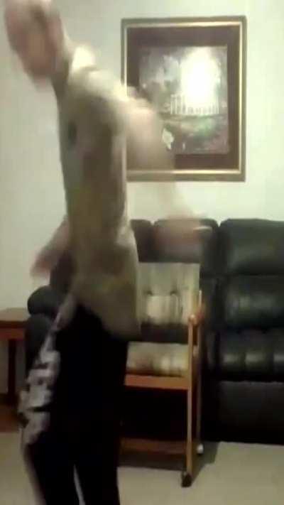 ihaveihaveihave goofy dance